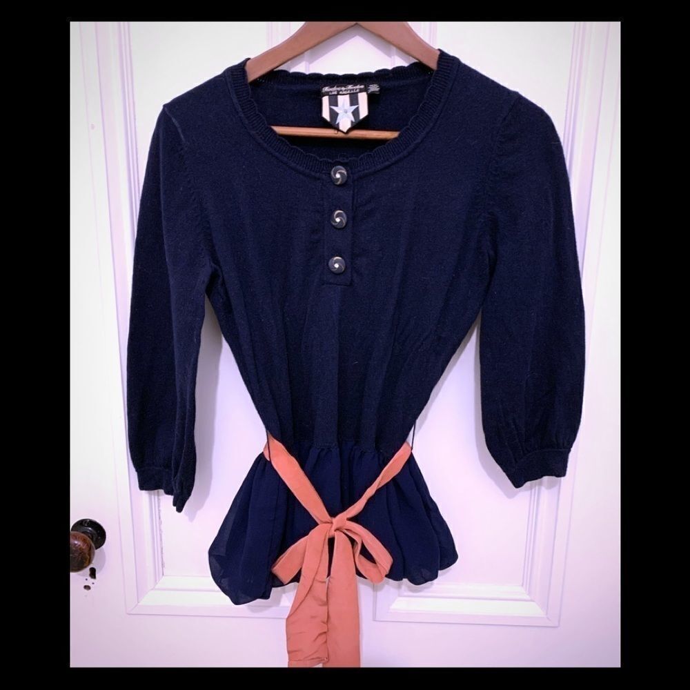 Twelve by Twelve Navy sweater with ribbon medium